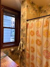 550 W Surf St in Chicago, IL - Building Photo - Building Photo