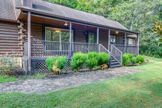 6738 Quiet Ln in Brentwood, TN - Building Photo - Building Photo