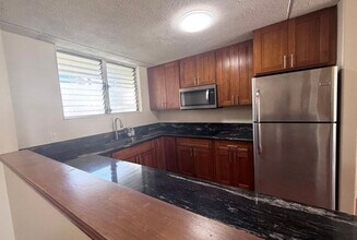 1717 Ala Wai Blvd, Unit 1308 in Honolulu, HI - Building Photo - Building Photo