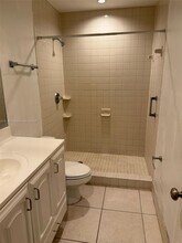 3250 NW 85th Ave in Coral Springs, FL - Foto de edificio - Building Photo