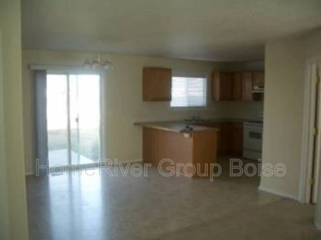 11734 W Crested Butte Ave in Nampa, ID - Building Photo - Building Photo