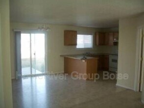 11734 W Crested Butte Ave in Nampa, ID - Building Photo - Building Photo