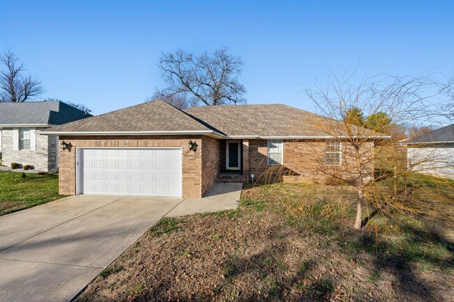 979 Glen Oaks Dr in Nixa, MO - Building Photo - Building Photo