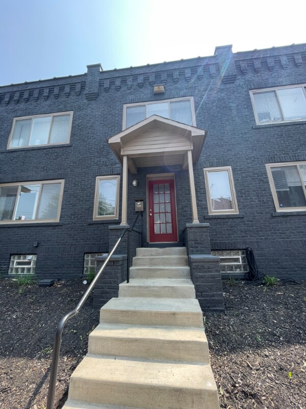 113 E 9th Ave in Columbus, OH - Foto de edificio - Building Photo