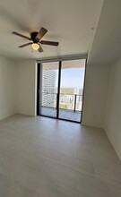 1000 Brickell Plz, Unit 2904 in Miami, FL - Foto de edificio - Building Photo