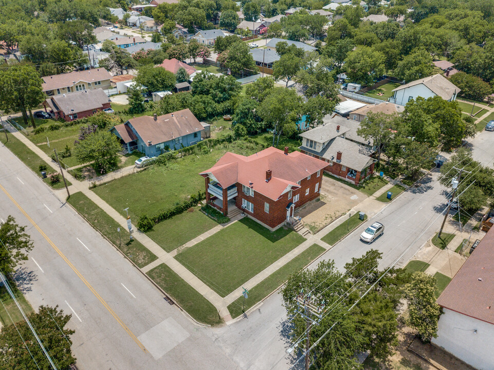 532 E 6th St in Dallas, TX - Building Photo