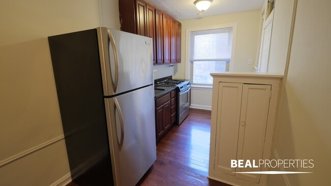 544 W Surf St in Chicago, IL - Building Photo - Building Photo