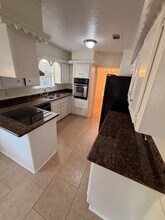 2807 Kenross St in Houston, TX - Building Photo - Building Photo