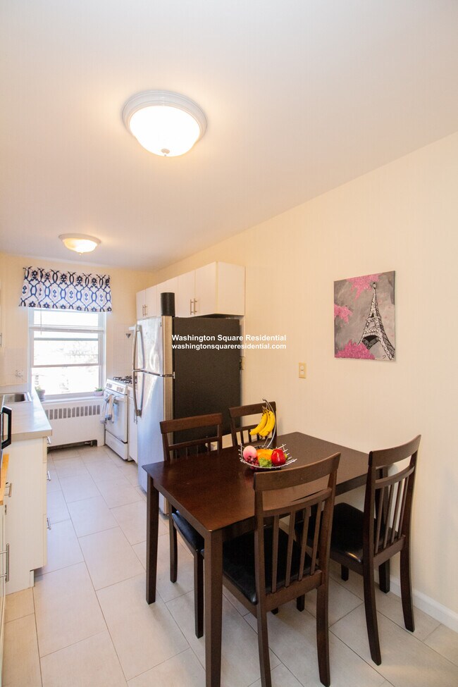 38 Dean Rd in Brookline, MA - Building Photo - Building Photo