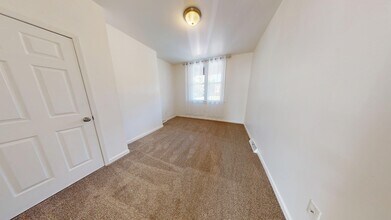 7322 Idlewild St, Unit 1 in Pittsburgh, PA - Building Photo - Building Photo