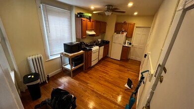72 Joy St, Unit 12 in Boston, MA - Building Photo - Building Photo