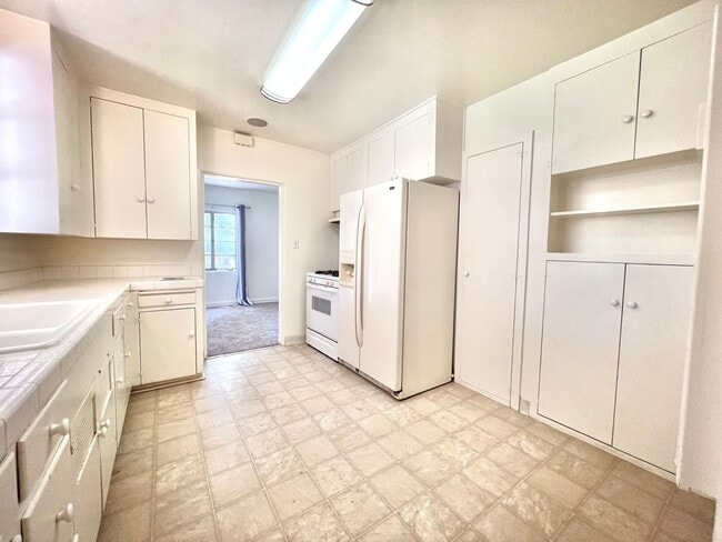 property at 331-331 1/2 W 25th St