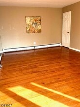 34 Deanna Dr in Hillsborough Township, NJ - Building Photo - Building Photo