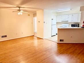 1444 Mediterranean Ave in Atlantic City, NJ - Building Photo - Building Photo