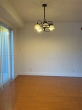 7680 Westwood Dr in Tamarac, FL - Building Photo - Building Photo