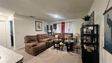 1922 Escambia Ln in Poinciana, FL - Building Photo - Building Photo