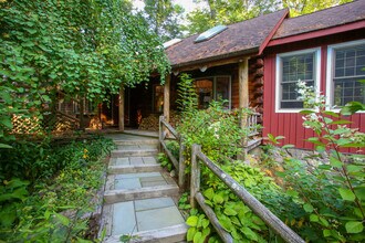 15 The Ave in Great Barrington, MA - Building Photo - Building Photo