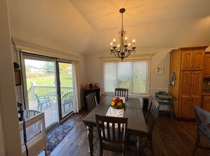 1380 Stone Creek Dr in Lawrence, KS - Building Photo - Building Photo