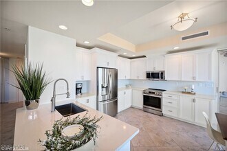 4951 Bonita Bay Blvd in Bonita Springs, FL - Building Photo - Building Photo