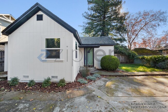 430 Goodman Ave in Santa Rosa, CA - Building Photo - Building Photo