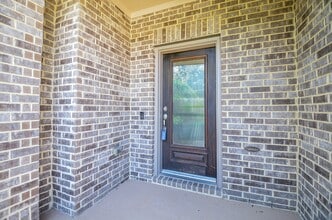 18 Fountain Bend Ln in Richmond, TX - Building Photo - Building Photo