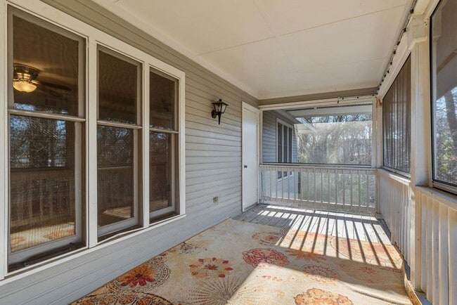 property at 2801 Edridge Ct