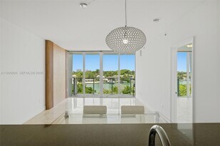 6305 Indian Creek Dr in Miami Beach, FL - Building Photo