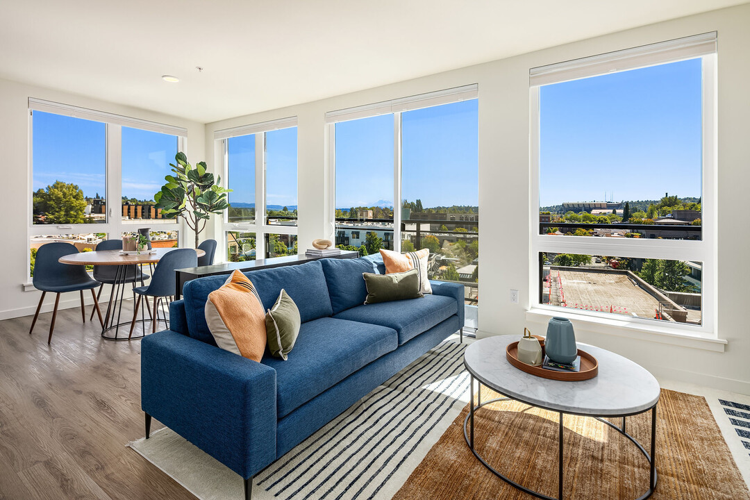 Broadstone Strata in Seattle, WA - Building Photo