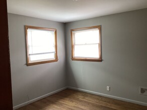 5921 N 69th St in Milwaukee, WI - Building Photo - Building Photo