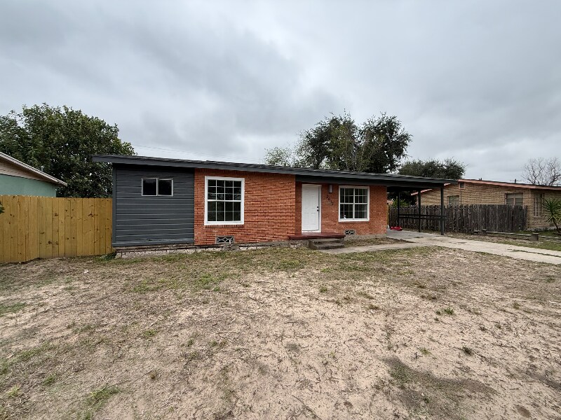 2617 N 8th St in McAllen, TX - Building Photo