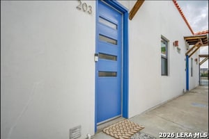 1542 N Alamo St in San Antonio, TX - Foto de edificio - Building Photo