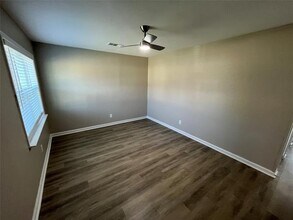 1512 Longview St in Mesquite, TX - Building Photo - Building Photo