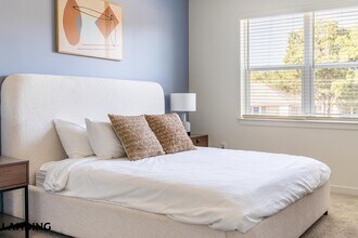 6225 Mobile Hwy, Unit B-2207 in Pensacola, FL - Foto de edificio - Building Photo