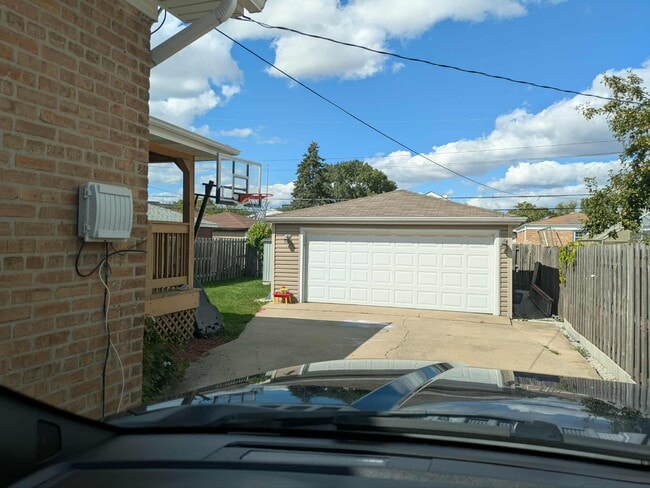 10318 Addison Ave in Franklin Park, IL - Building Photo - Building Photo