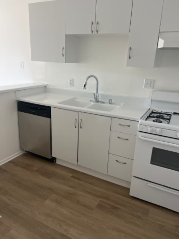 3568 Vinton Ave in Los Angeles, CA - Building Photo - Building Photo