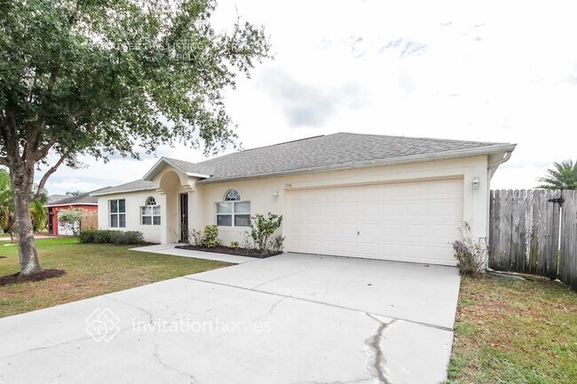 1130 St Tropez Ct in Kissimmee, FL - Building Photo - Building Photo