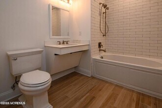 206 NJ-71, Unit B in Spring Lake, NJ - Building Photo - Building Photo
