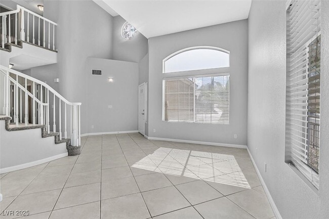 2344 Huntsville Dr in Las Vegas, NV - Foto de edificio - Building Photo