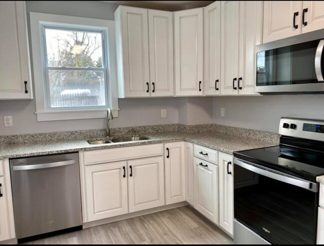 118 E South St in Frederick, MD - Building Photo - Building Photo