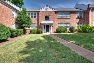 1112 Clifton Ln, Unit 7 in Nashville, TN - Building Photo