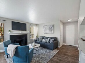 1007 Chevis St in Columbia, SC - Foto de edificio - Building Photo