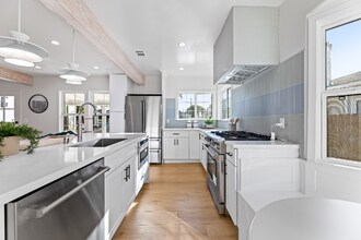 8509 Naylor Ave in Los Angeles, CA - Building Photo - Building Photo