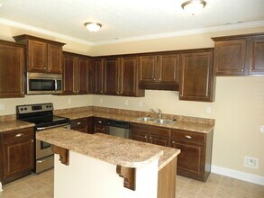 5574 Connor Dr in Evans, GA - Foto de edificio - Building Photo