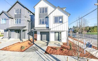 5506 NE 55th Ave, Unit Unit A in Portland, OR - Building Photo