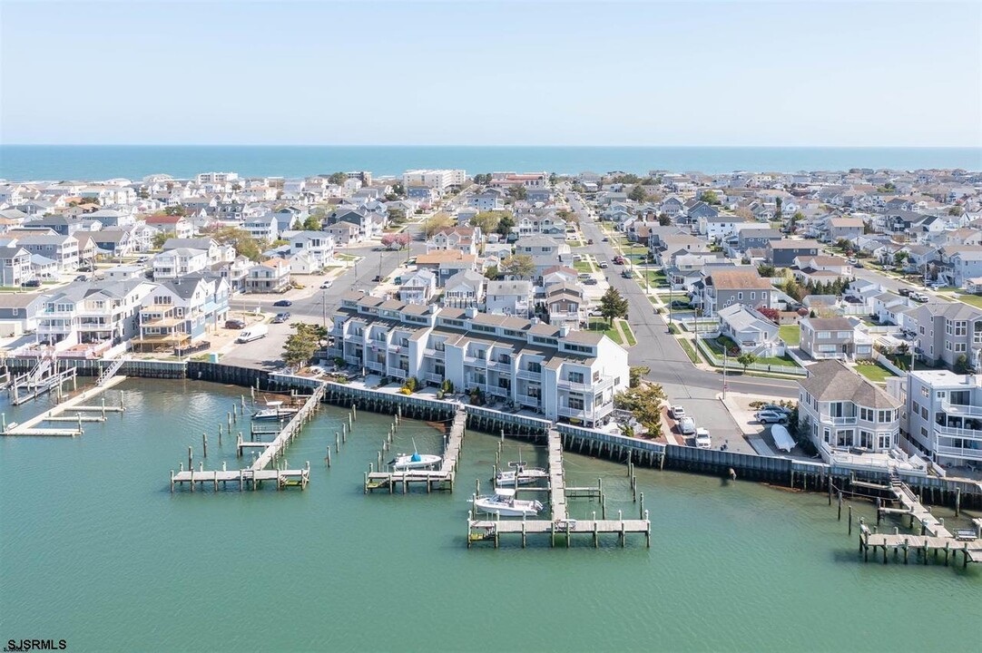 715 Bayshore Ave in Brigantine, NJ - Building Photo