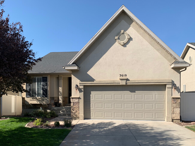 property at 3610 W Plymouth Rock Cv