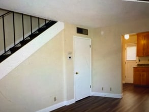 1360 Orange Ave in Redding, CA - Building Photo - Building Photo