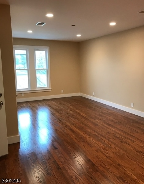 377 Bloomfield Ave in Montclair, NJ - Building Photo - Building Photo