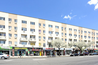 150-07 Nothern Blvd in Flushing, NY - Foto de edificio - Building Photo