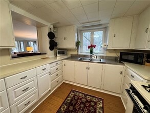 333 Colebrook Dr in Rochester, NY - Building Photo - Building Photo